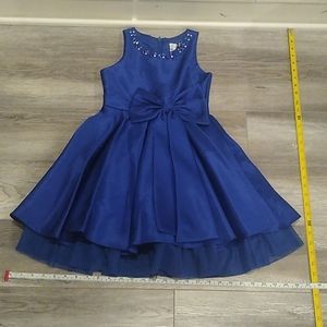 Beautiful Rare Editions Christmas dress with jewels size 7 worn once LIKE NEW!